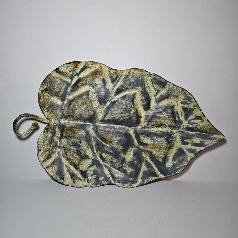 Large 19 Inch Green Metal Leaf Centerpiece Tray Nature Outdoor Tree